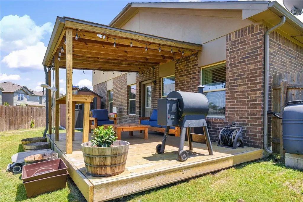 717 Kaluga Trail Leander TX 78641