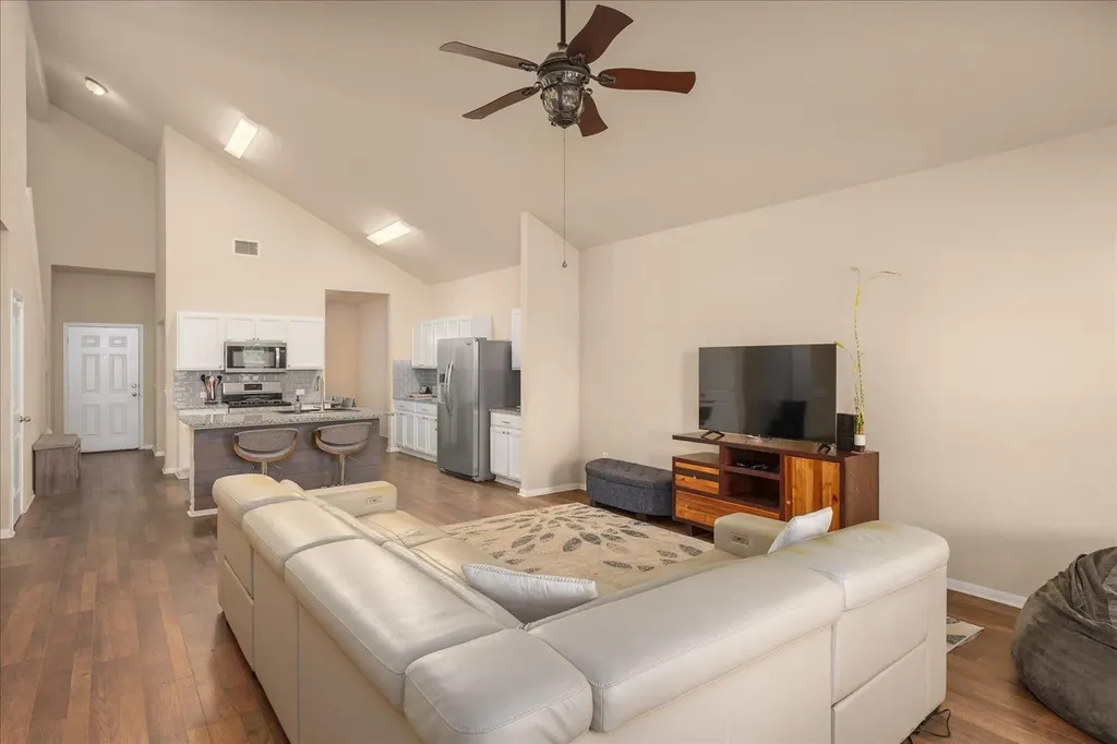 717 Kaluga Trail Leander TX 78641