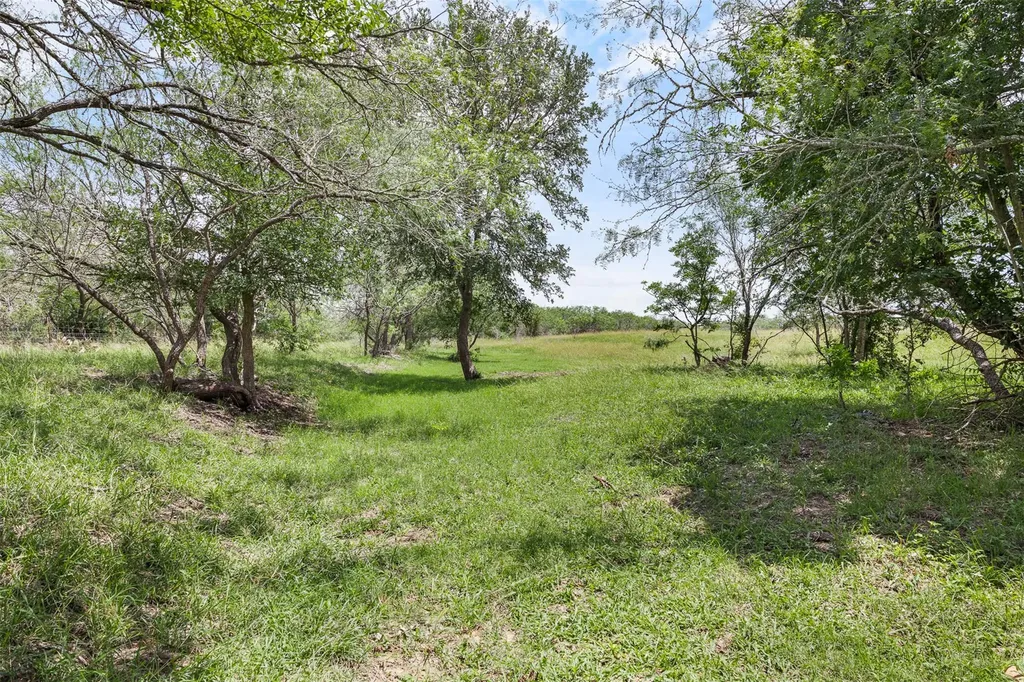 1190 Dickerson Road Lockhart TX 78644