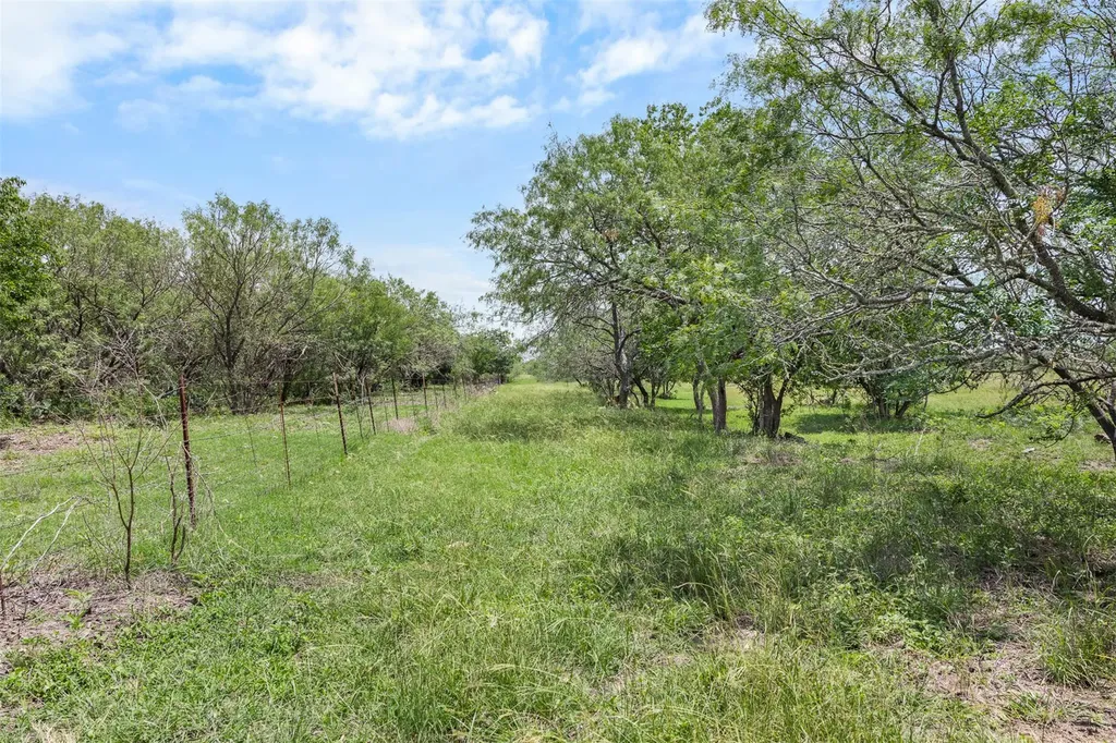 1190 Dickerson Road Lockhart TX 78644