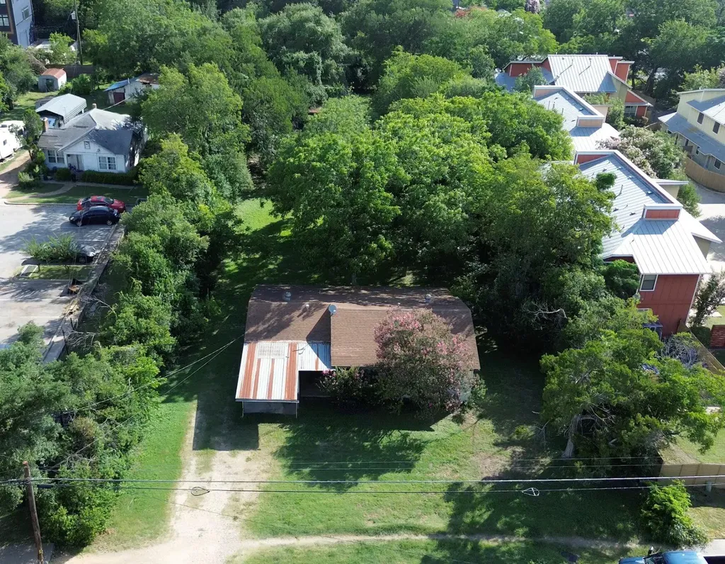 1806 Fortview Road Austin TX 78704
