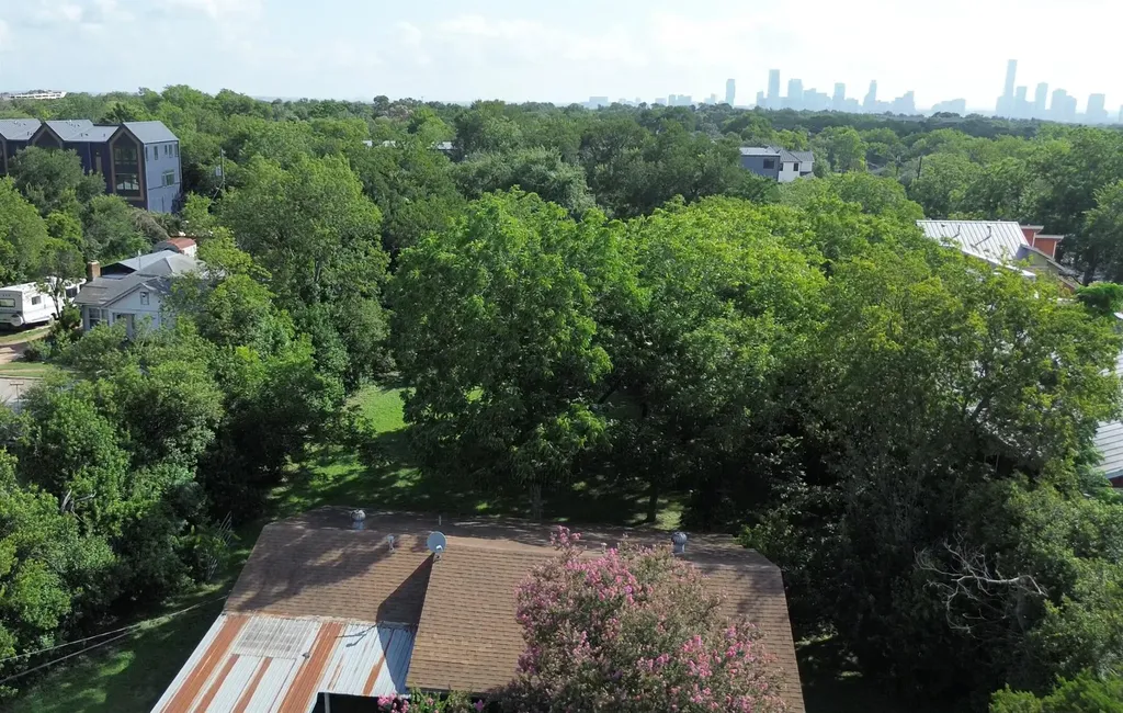 1806 Fortview Road Austin TX 78704