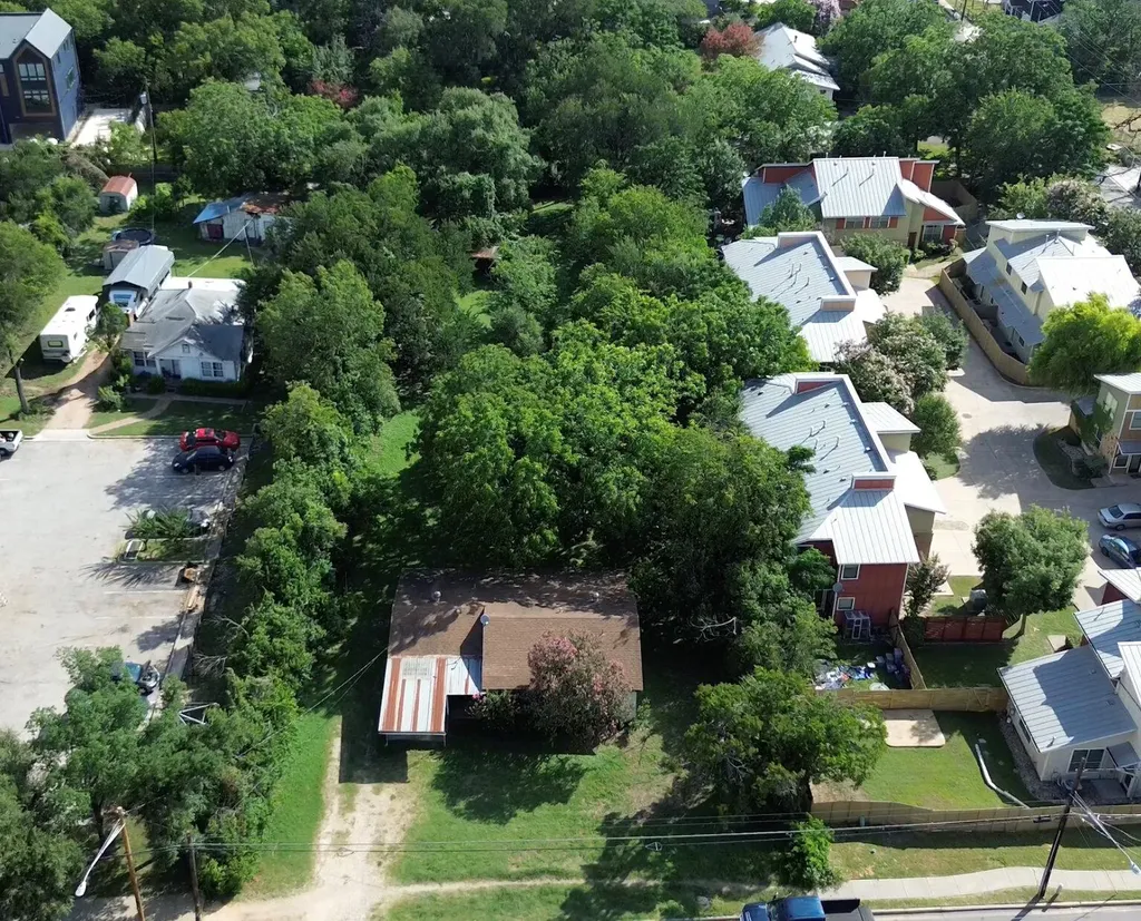 1806 Fortview Road Austin TX 78704