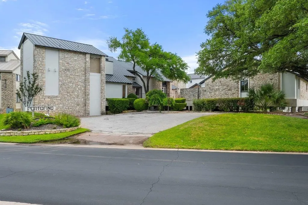 103 Island Drive Horseshoe Bay TX 78657