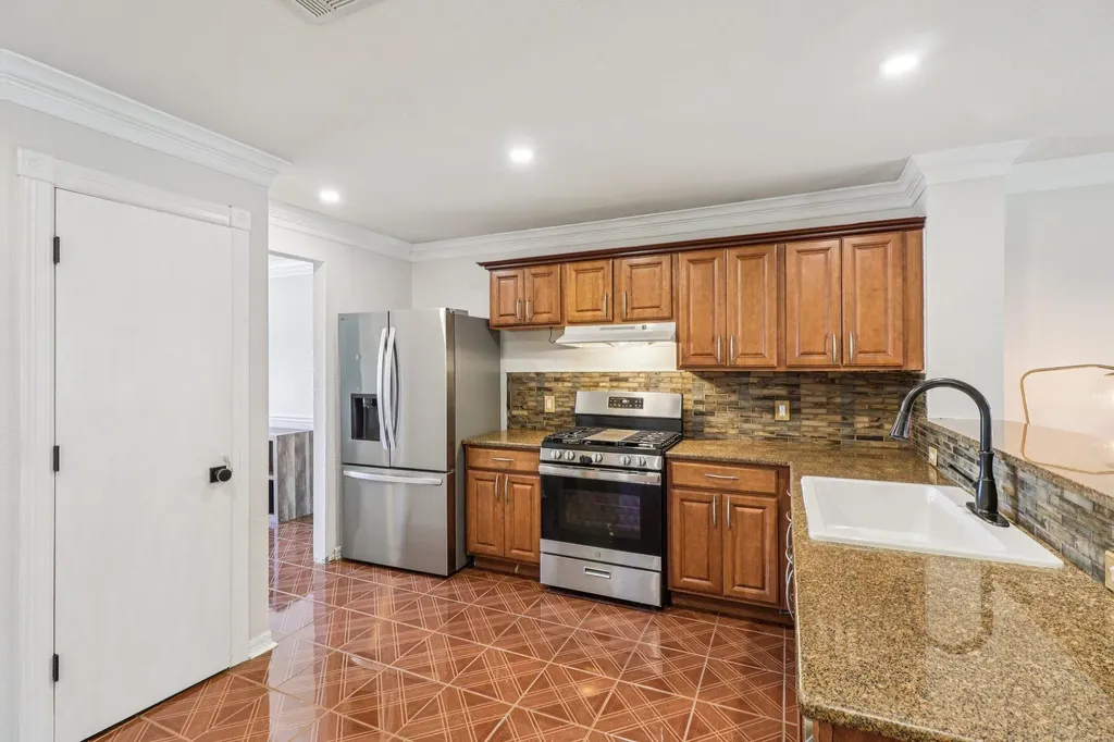 13508 Sierra Wind Lane Elgin TX 78621