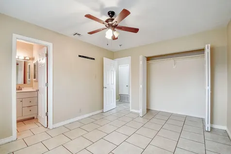 6826 Laguna Norte San Antonio TX 78239