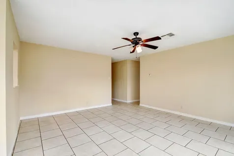 6826 Laguna Norte San Antonio TX 78239