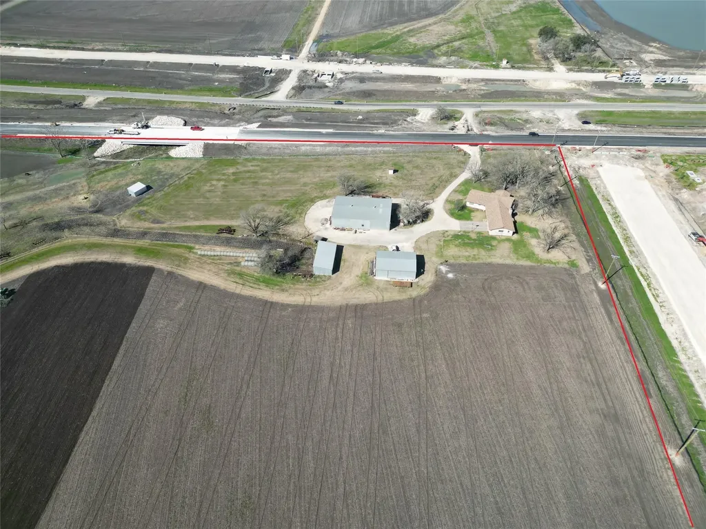1251 Fm 3349 Taylor TX 76574