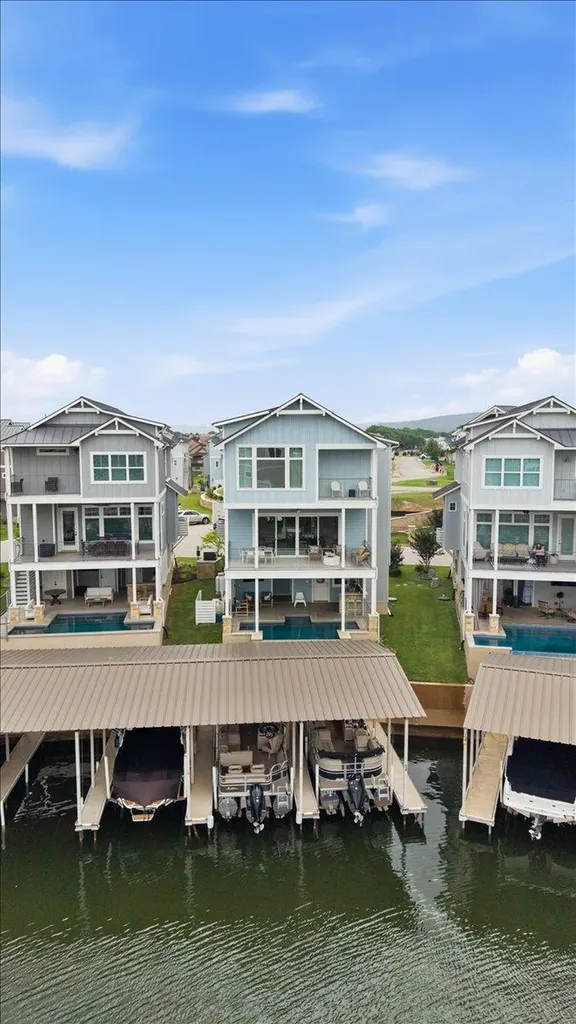 208 Marina Bluff Kingsland TX 78639