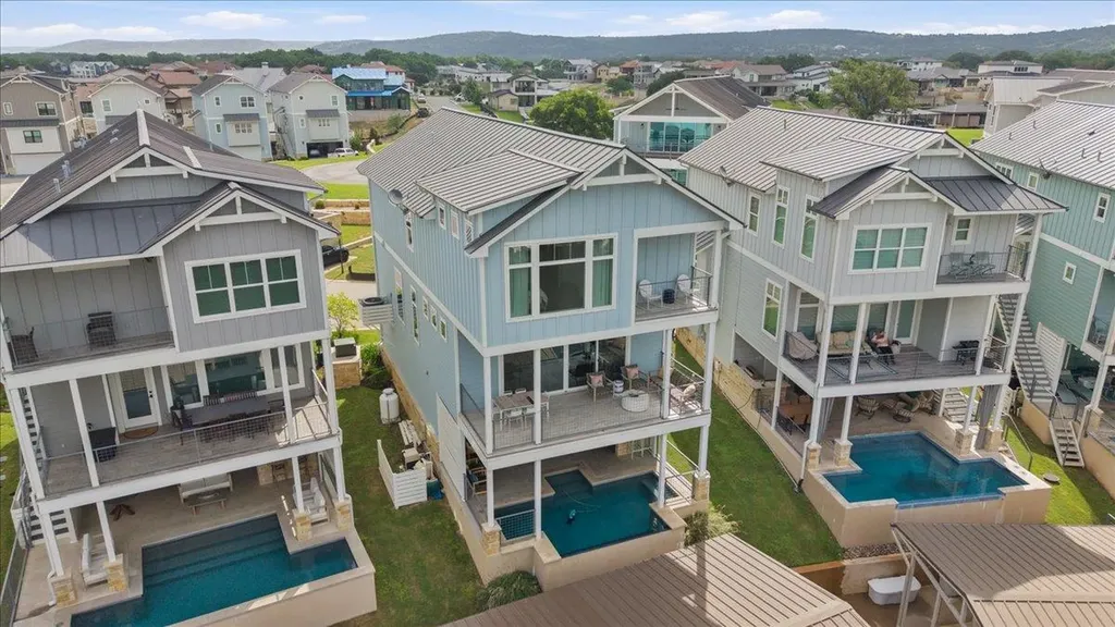 208 Marina Bluff Kingsland TX 78639