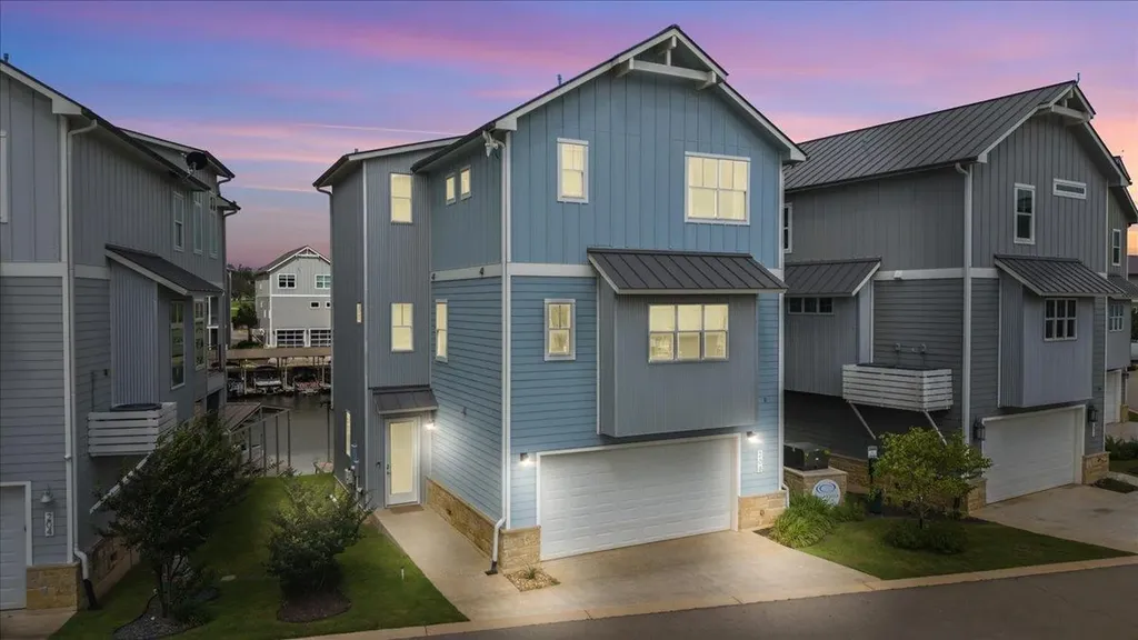 208 Marina Bluff Kingsland TX 78639