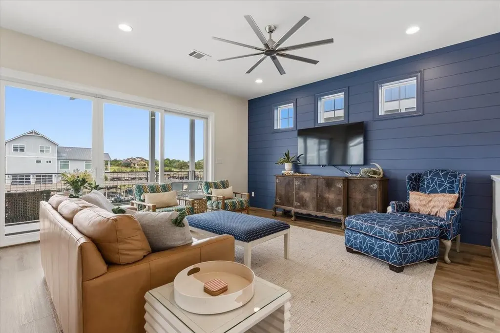 208 Marina Bluff Kingsland TX 78639