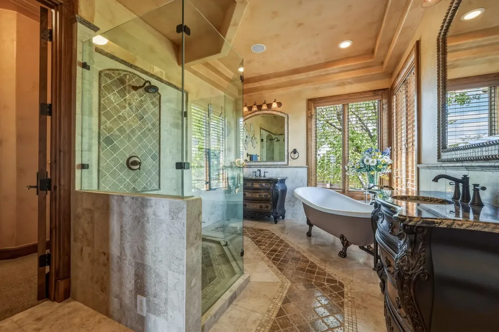 25110 River Road Spicewood TX 78669