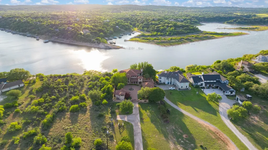 25110 River Road Spicewood TX 78669