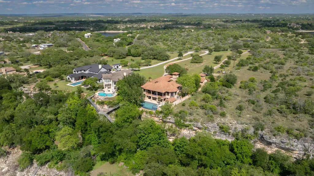 25110 River Road Spicewood TX 78669