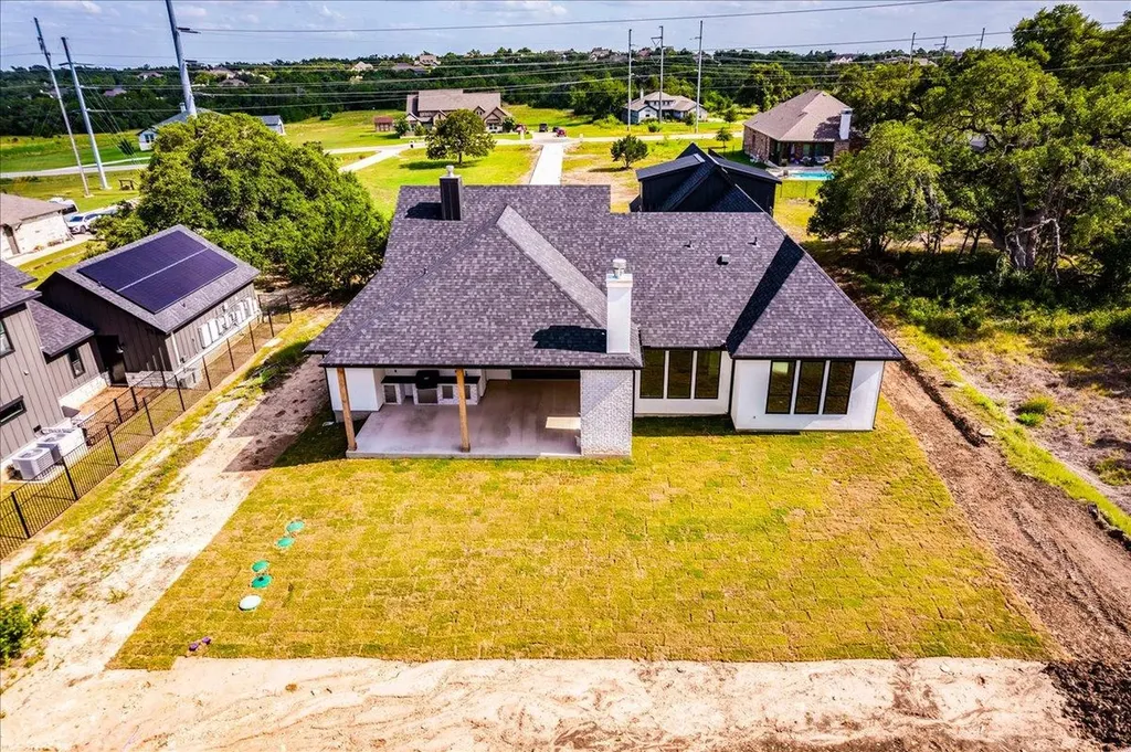 1731 Nature View Loop Driftwood TX 78619