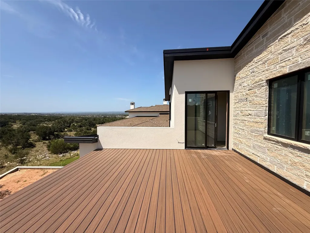 100 Nattie Woods Horseshoe Bay TX 78657