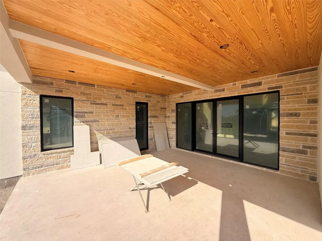 100 Nattie Woods Horseshoe Bay TX 78657