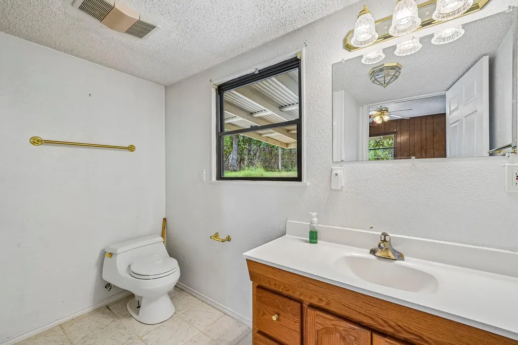 1876 Rocky Road Blanco TX 78606
