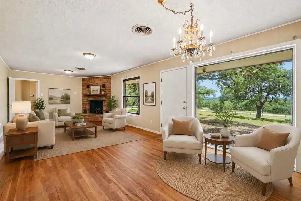 1876 Rocky Road Blanco TX 78606