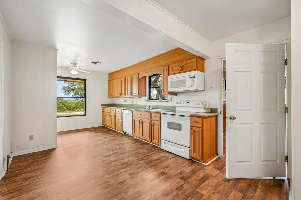 1876 Rocky Road Blanco TX 78606