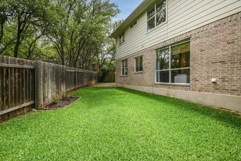 12506 Canyon Glen Drive Austin TX 78732
