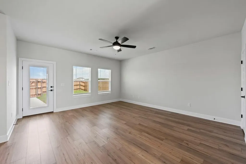 9517 Balmy Lane Manor TX 78653