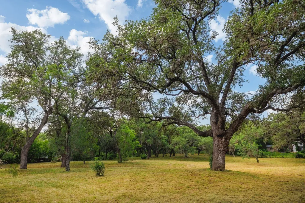 304 Hill Country Lane San Antonio TX 78232