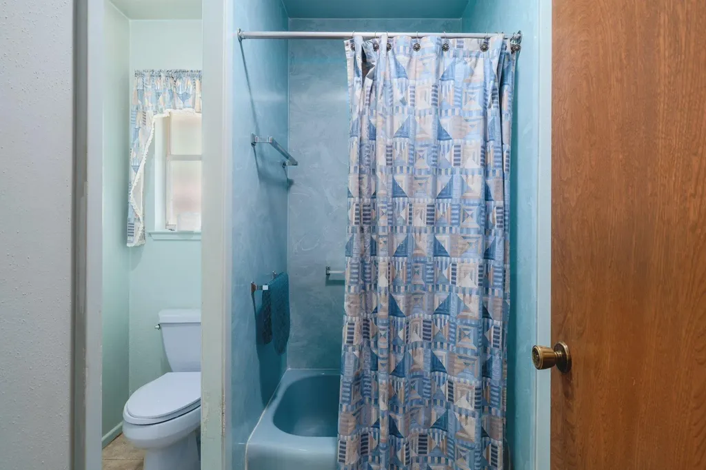 304 Hill Country Lane San Antonio TX 78232