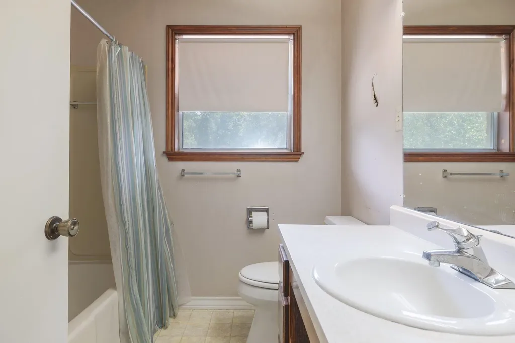304 Hill Country Lane San Antonio TX 78232