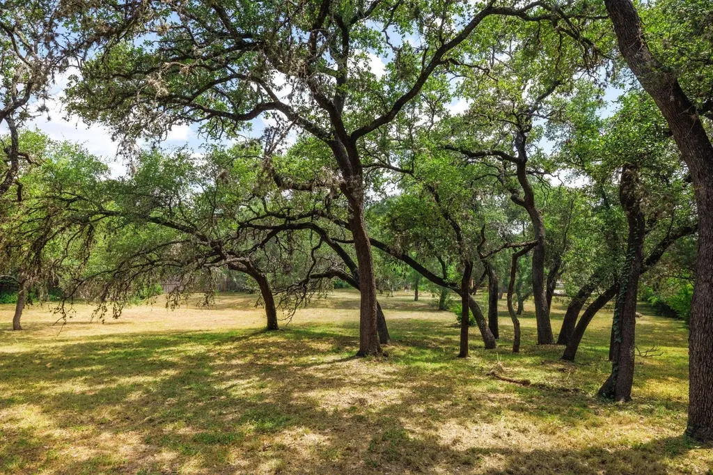 304 Hill Country Lane San Antonio TX 78232