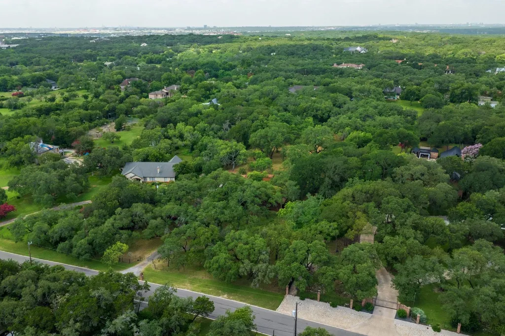 304 Hill Country Lane San Antonio TX 78232