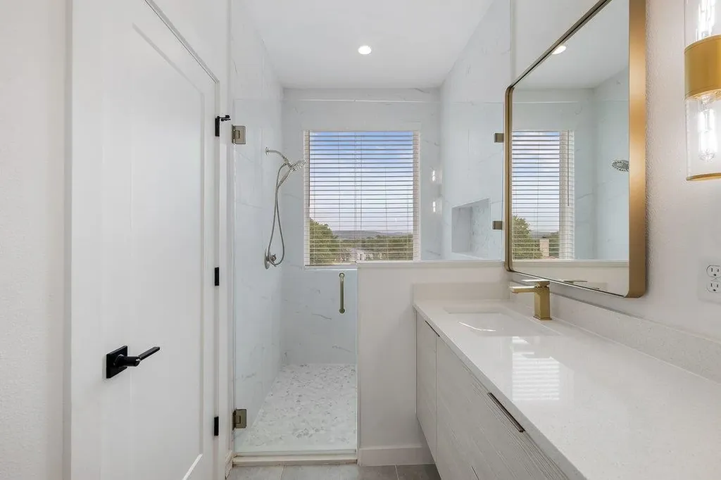 21515 Patton Avenue Lago Vista TX 78645