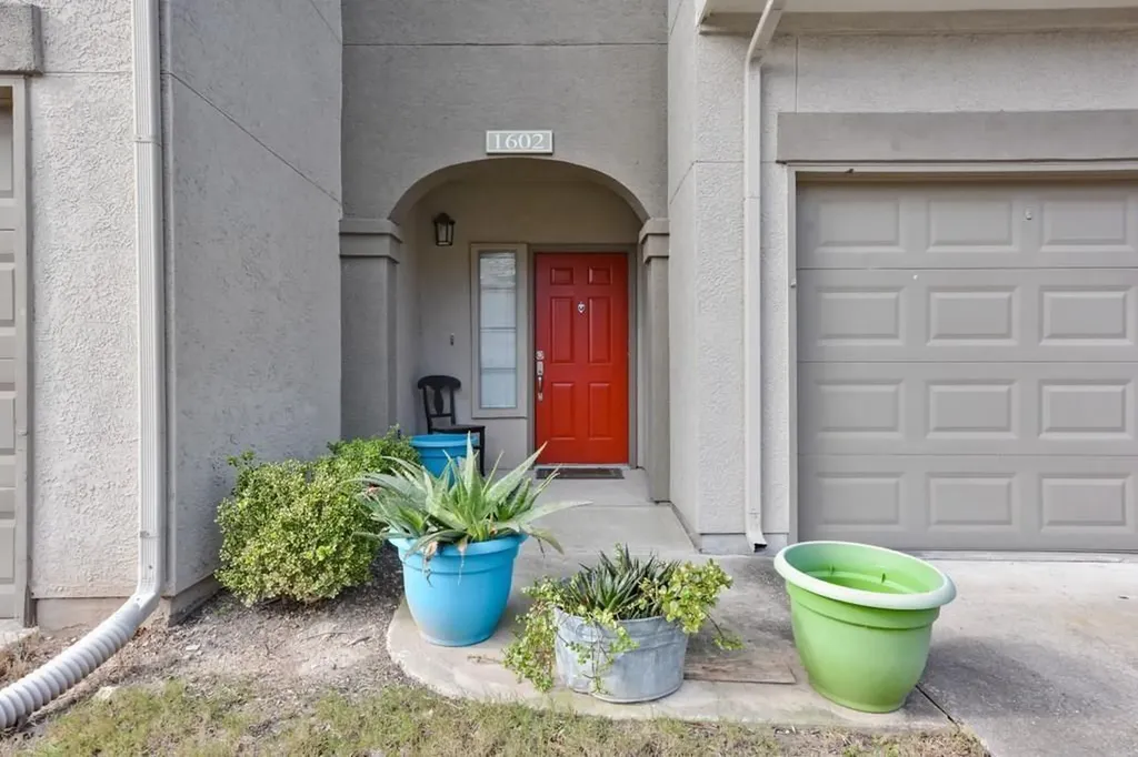 11203 Ranch Road 2222 Road Austin TX 78730