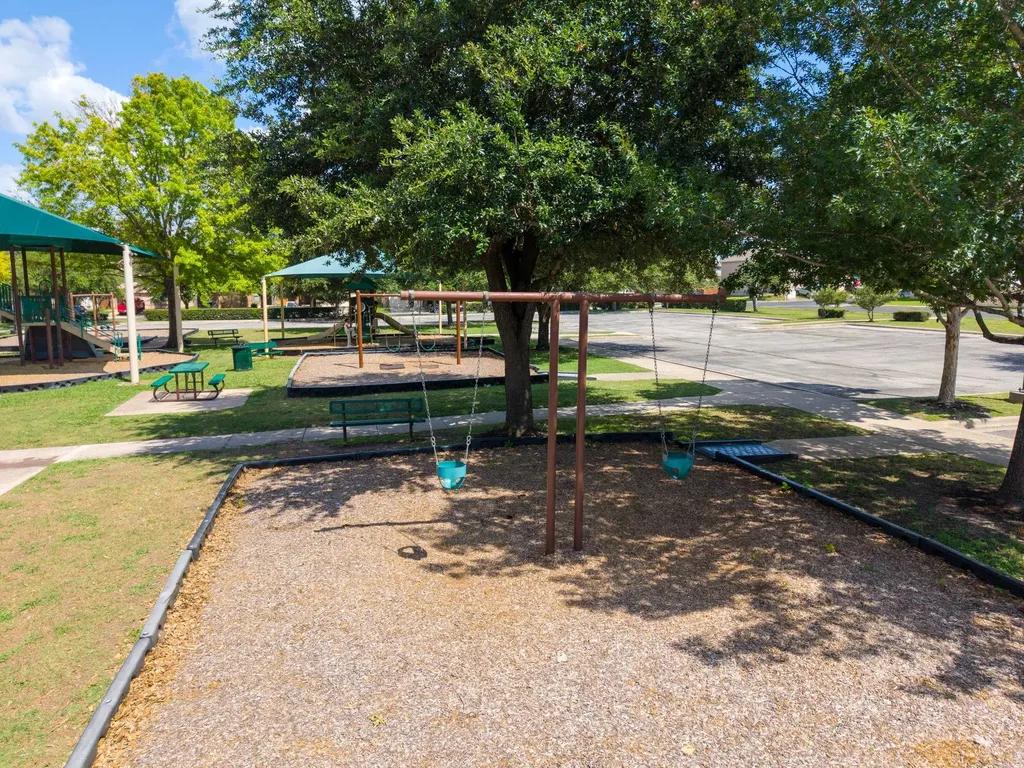 8813 Wiley Way Austin TX 78747
