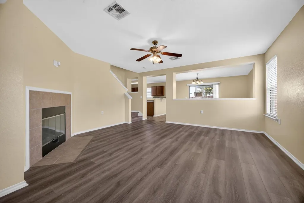 8813 Wiley Way Austin TX 78747