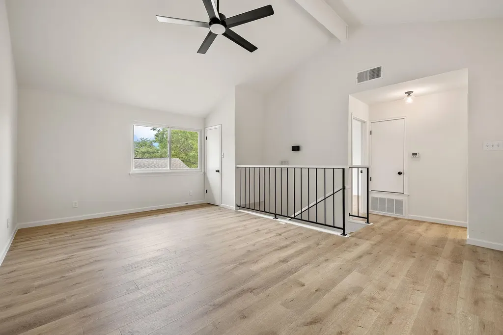 8211 Greenslope Drive Austin TX 78759