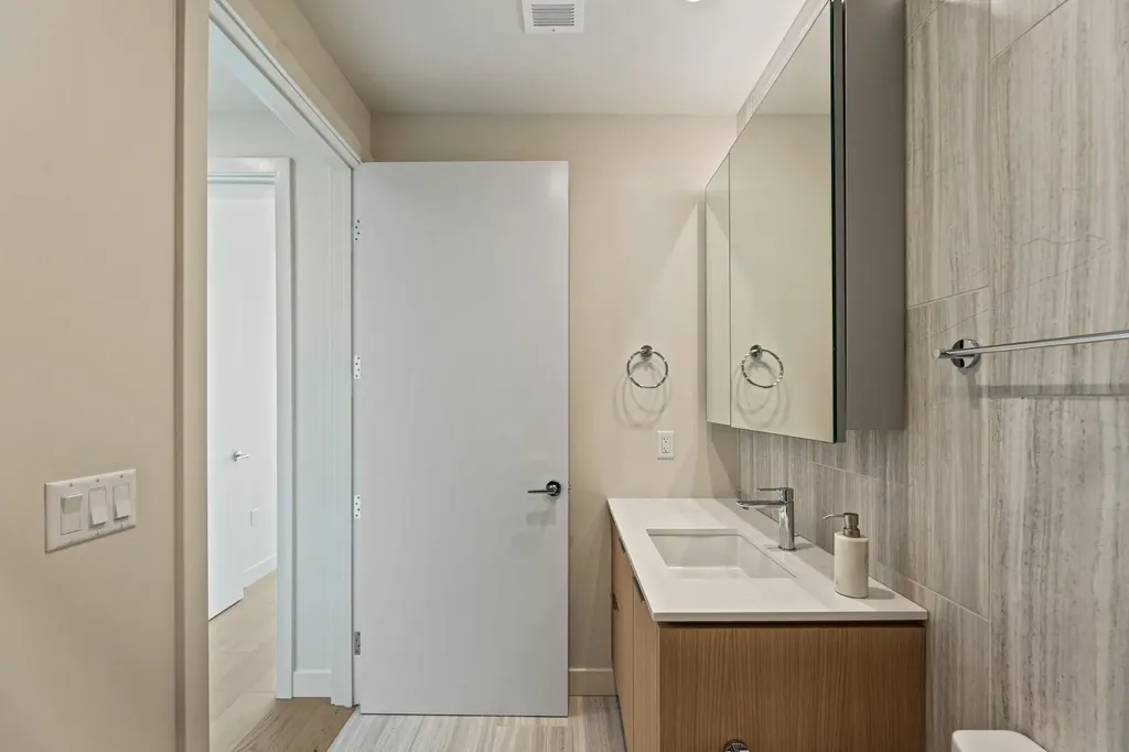 44 East Avenue Austin TX 78701