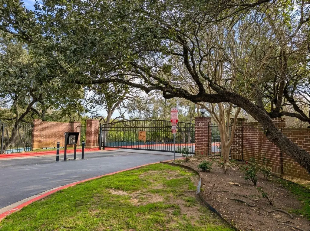 5515 Davis Lane Austin TX 78749