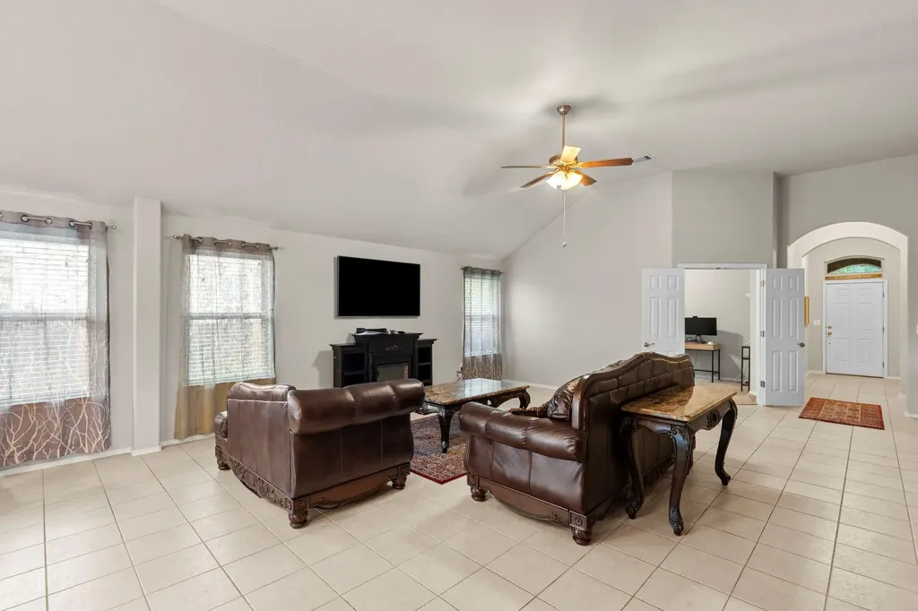 499 Eagle Brook Lane Buda TX 78610