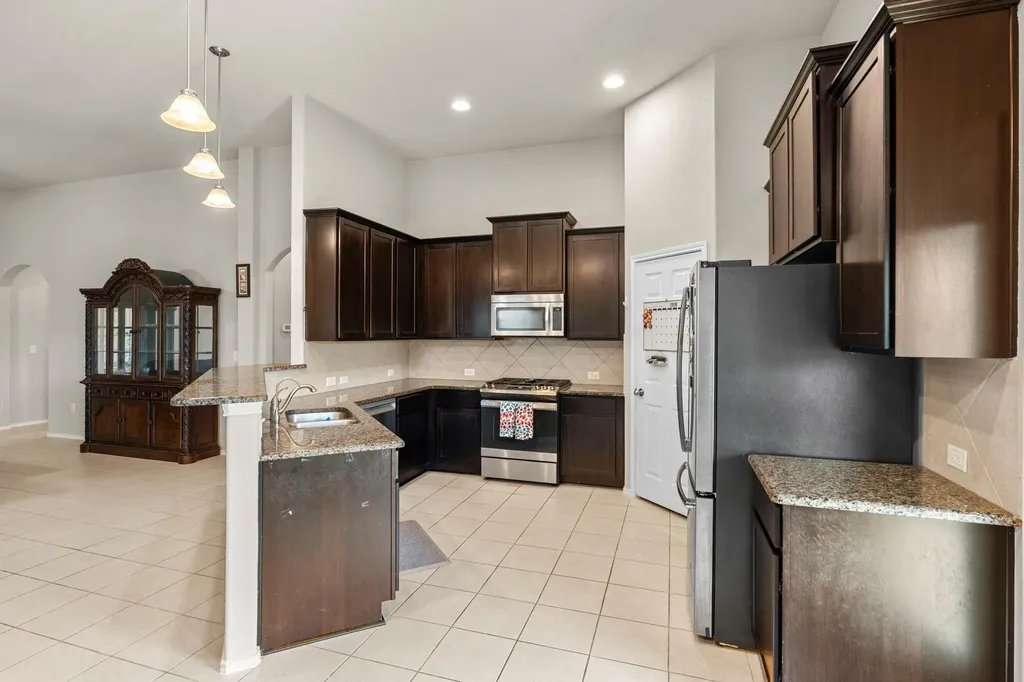 499 Eagle Brook Lane Buda TX 78610