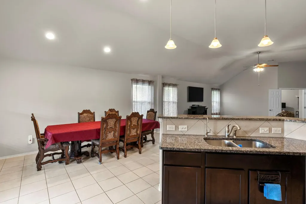 499 Eagle Brook Lane Buda TX 78610