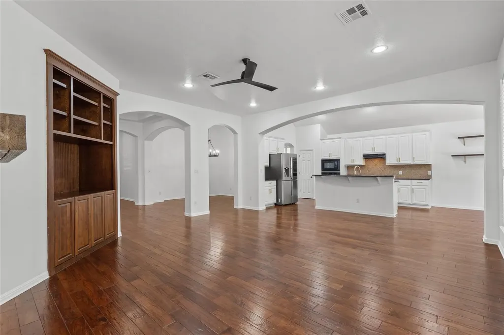 10421 Hansa Drive Austin TX 78739