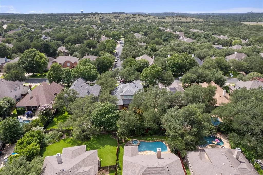 10421 Hansa Drive Austin TX 78739
