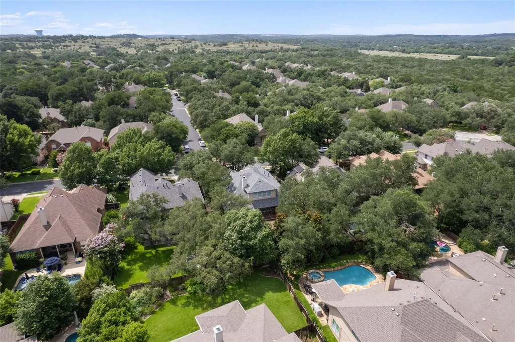 10421 Hansa Drive Austin TX 78739