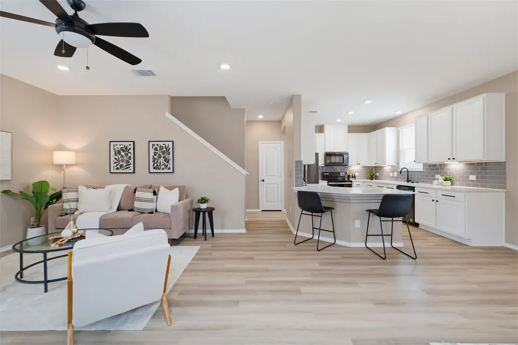 7801 Song Sparrow Drive Austin TX 78744
