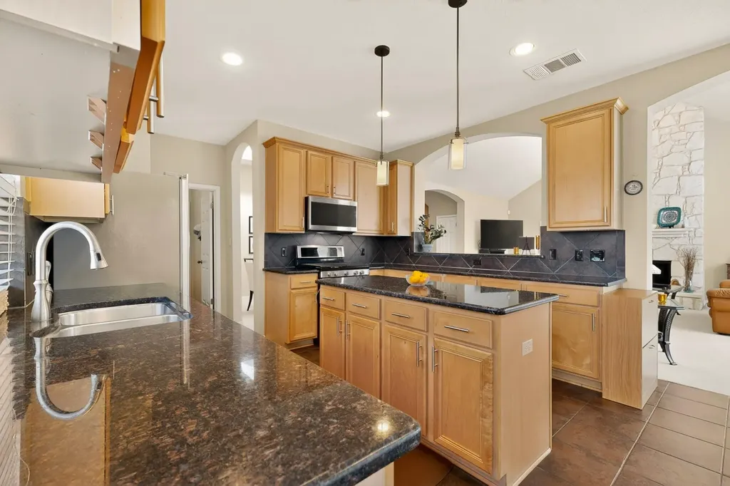 905 Victoria Ridge Drive Pflugerville TX 78660