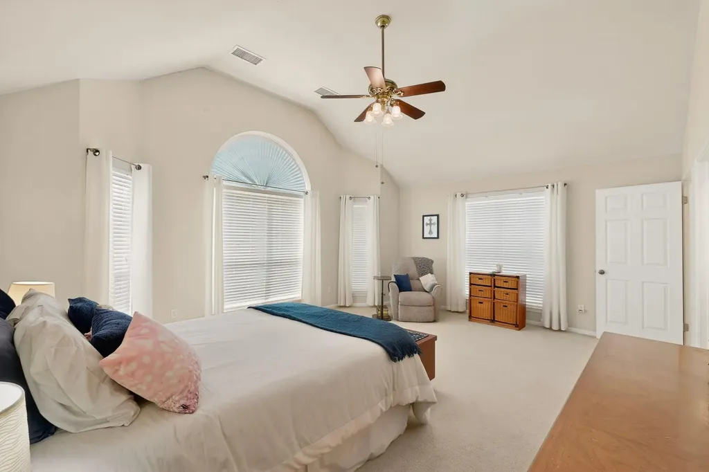 905 Victoria Ridge Drive Pflugerville TX 78660
