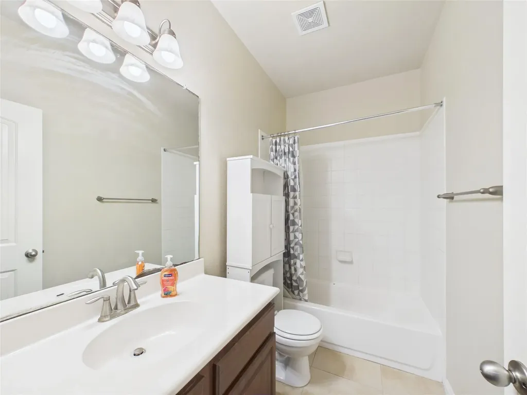 1070 Sussex Way Round Rock TX 78665