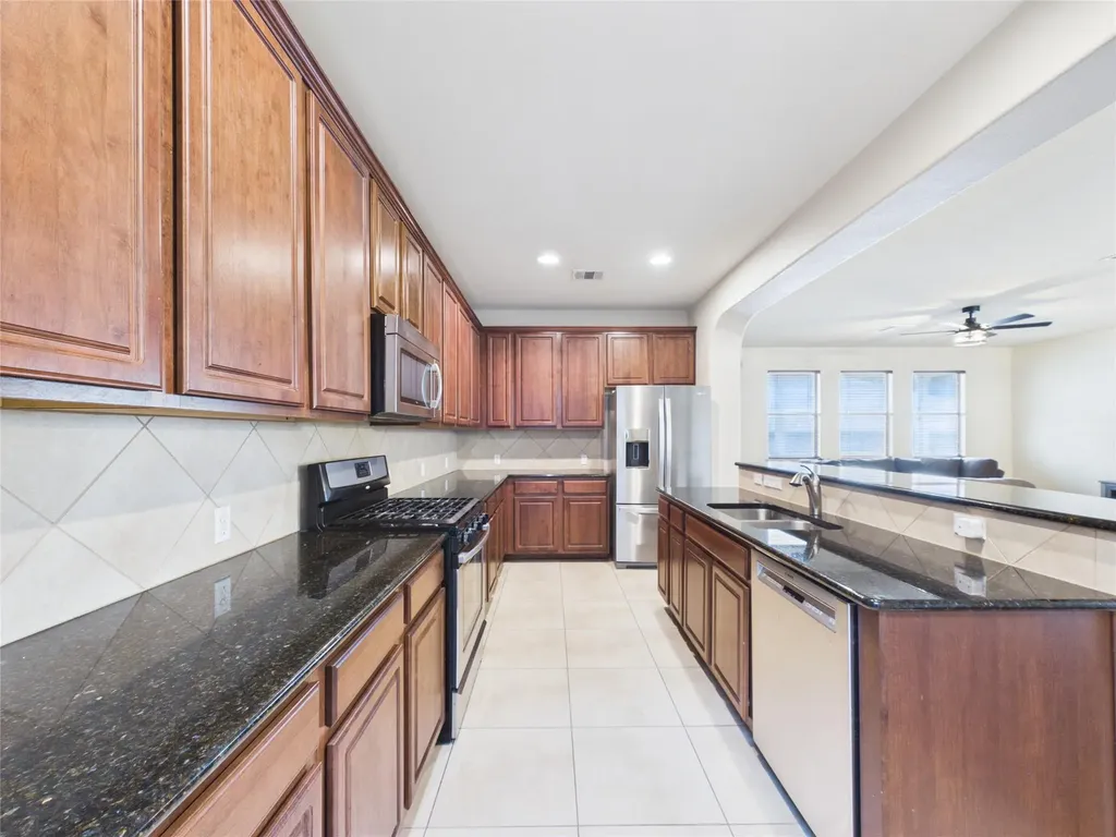 1070 Sussex Way Round Rock TX 78665